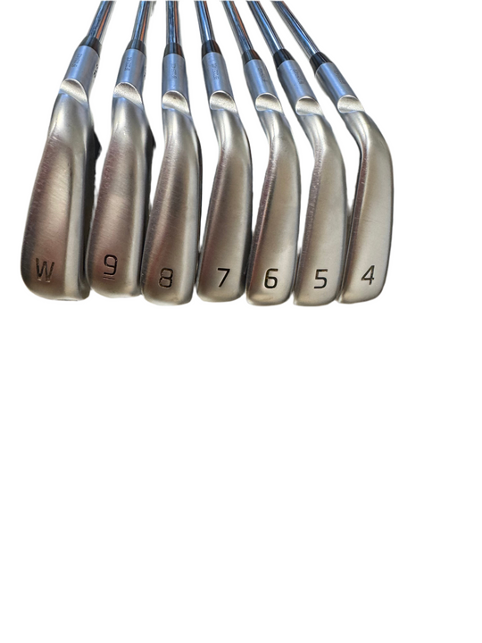 Ping i530 4-PW +0,5 Tuumaa White dot