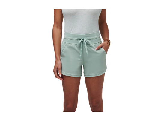 TravisMathew W Moveknit Tie Short